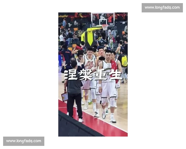 广东对决辽宁巅峰碰撞引爆新赛季篮球焦点之战全面来袭万众瞩目 广东对决辽宁巅峰碰撞引爆新赛季篮球焦点之战全面来袭万众瞩目