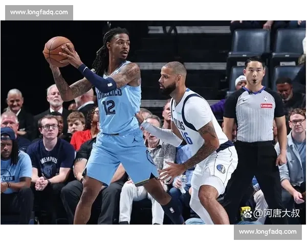 奇才与篮网激战正酣,超级球星对决引爆全场激情 奇才与篮网激战正酣,超级球星对决引爆全场激情